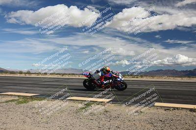 media/Nov-16-2025-Race Pace (Sun) [[8c5fa54630]]/Non Verified Riders (1st 20 Minutes)/3-Turn 3 Inside (11am)/